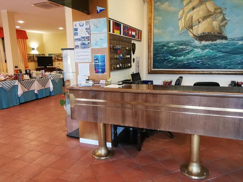 Hotel Belmare 3*